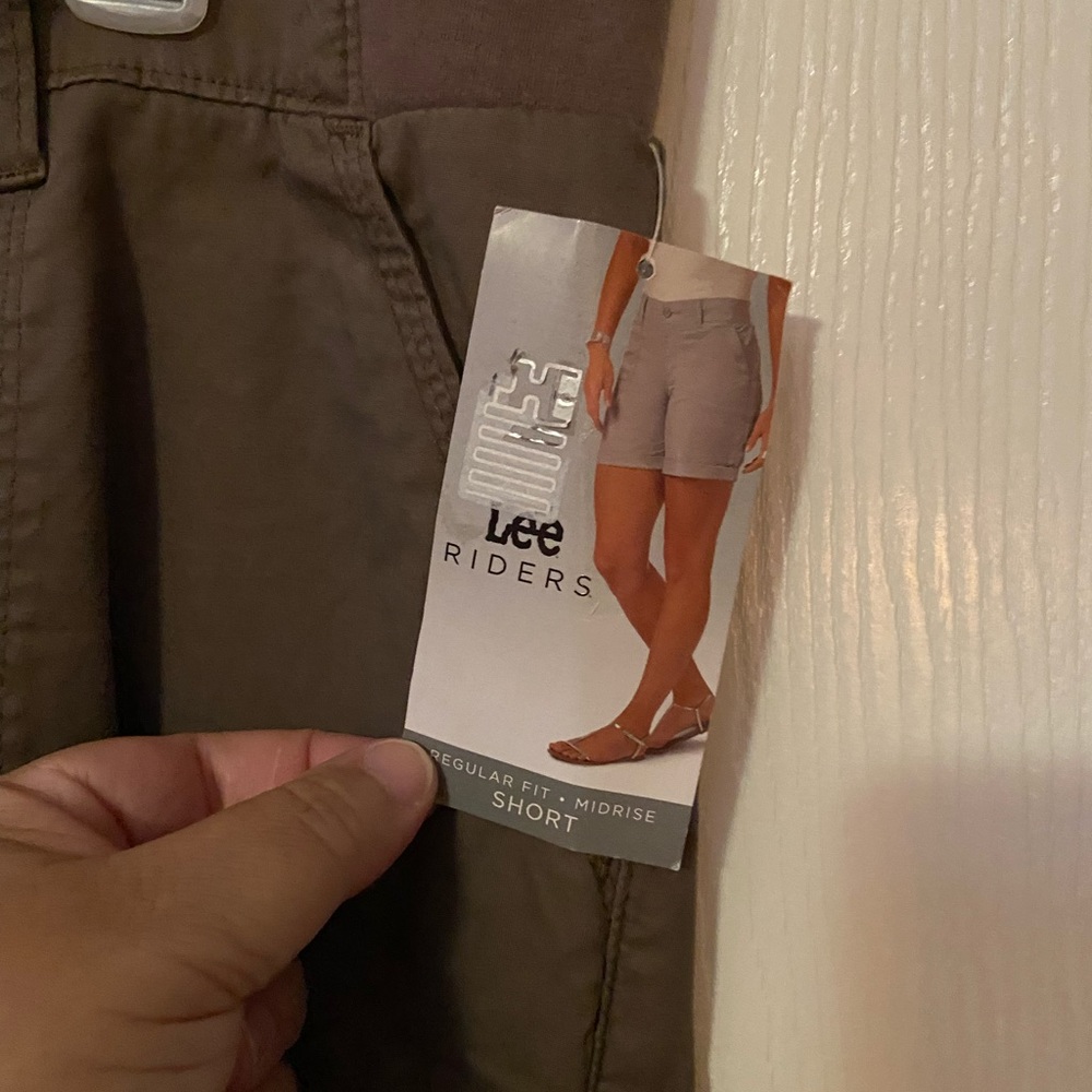 NWT Lee Riders Brown Shorts - Picture 4 of 7